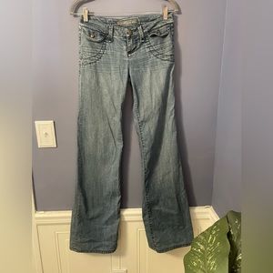 Level 99 Wide Leg Jeans 25- tight at butt, straight rest of way down!